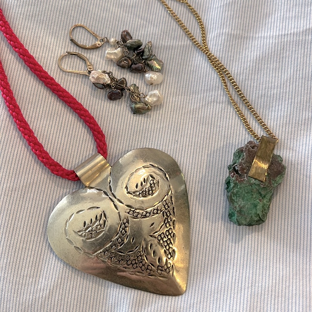 Boho trio! Freshwater pearls, rare Anthropologie Joias stone, Moroccan silk